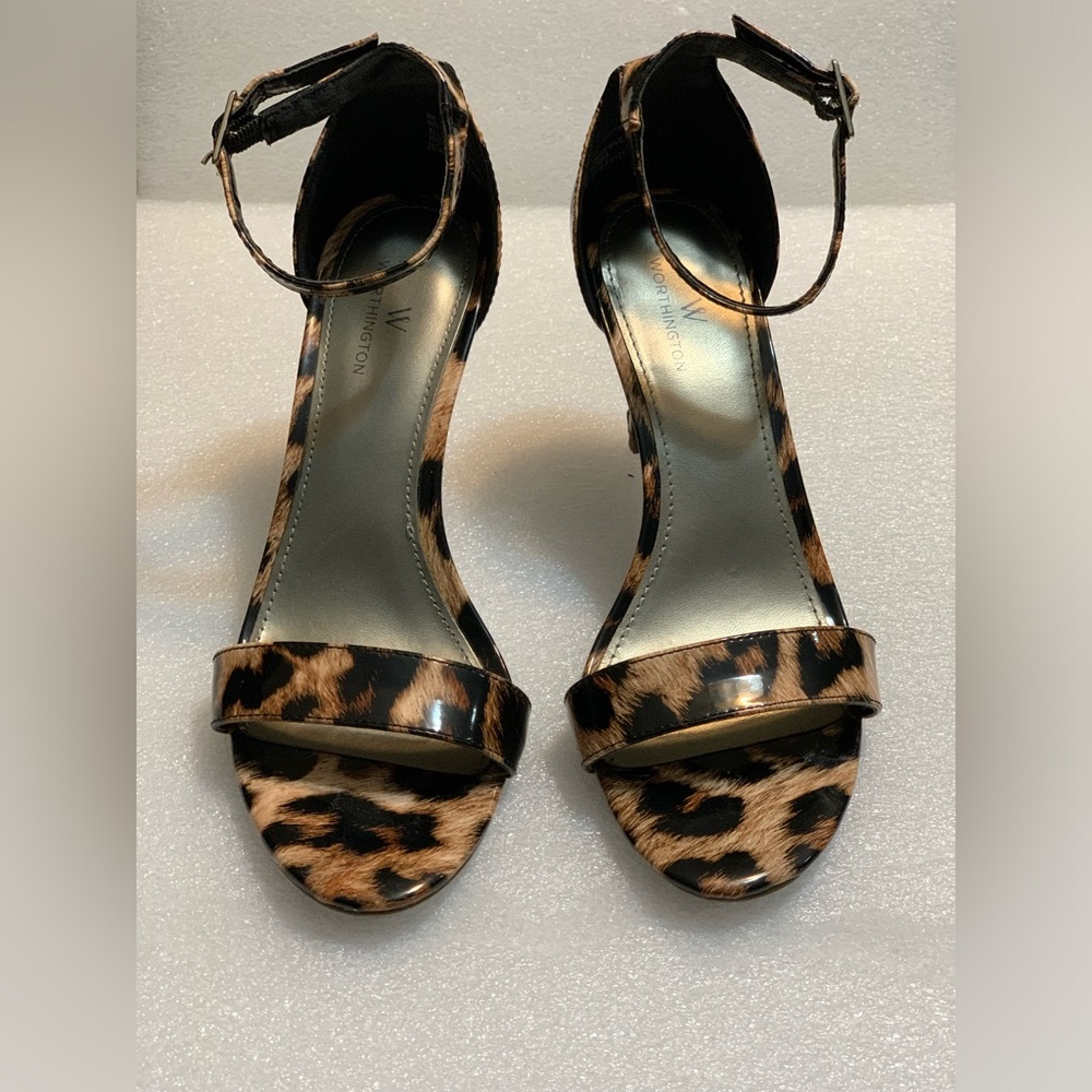 Leopard Heels by Worthington Size 8😍